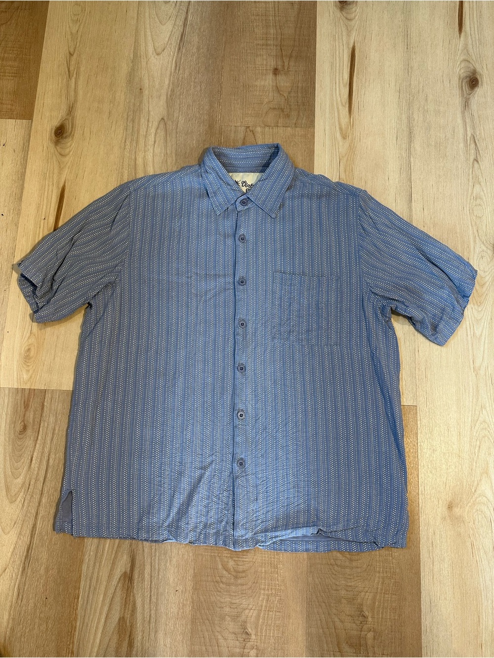 Vintage Silk Circa 1969 Men's Short Sleeve Button Down Men's S